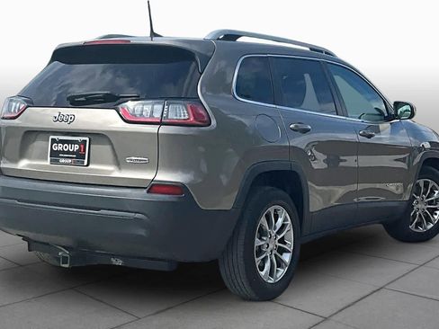 Used 2019 Jeep Cherokee Latitude Plus w/ Comfort/Convenience Group FWD image 13