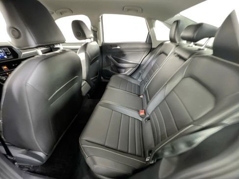 Used 2022 Volkswagen Jetta SE image 23