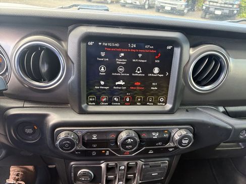 Used 2022 Jeep Gladiator Rubicon image 21