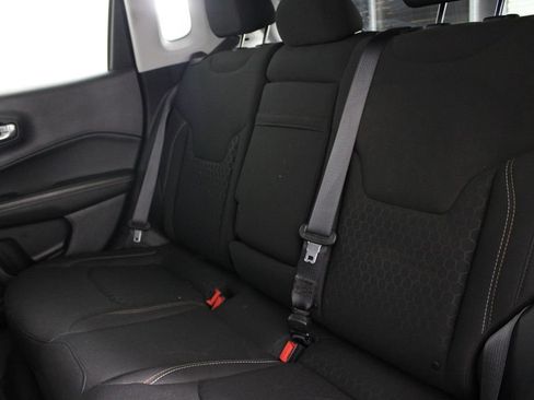 Used 2018 Jeep Compass Sport FWD image 19