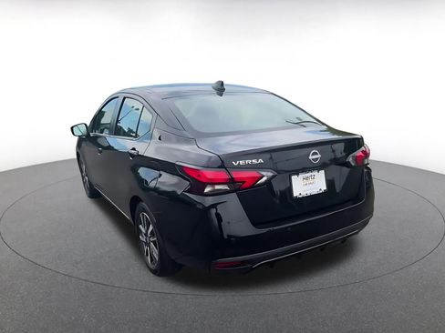 Used 2025 Nissan Versa SV FWD image 11