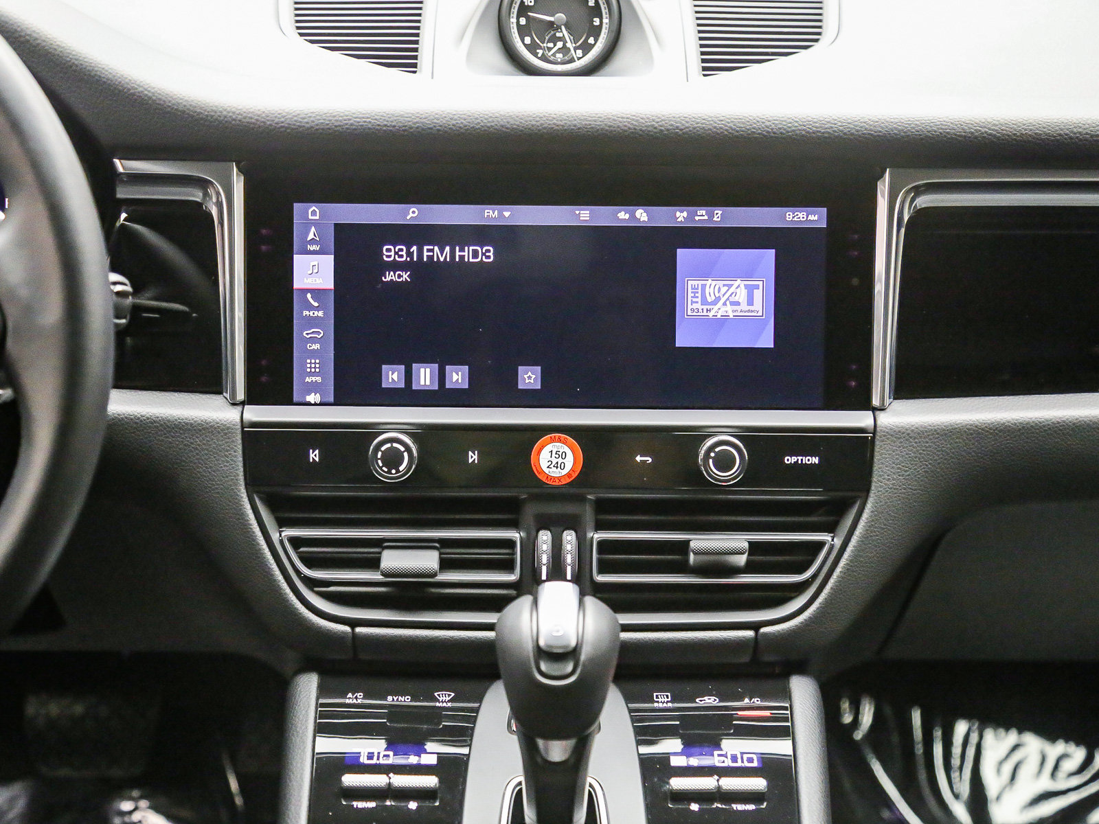 Certified 2026 Porsche Macan AWD/4WD image 17