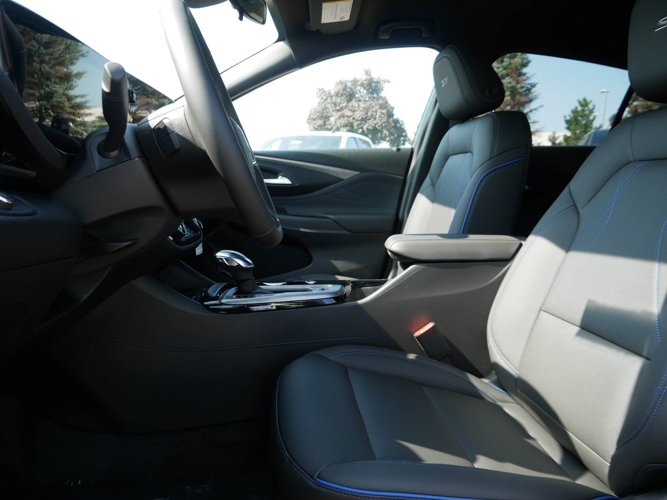New 2026 Buick Envista Sport Touring w/ Convenience I Package FWD image 4