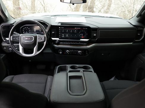 Used 2022 GMC Sierra 1500 Elevation image 21