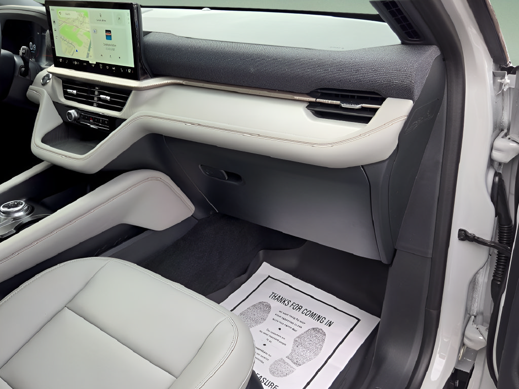 New 2027 Ford Explorer Active AWD/4WD image 35
