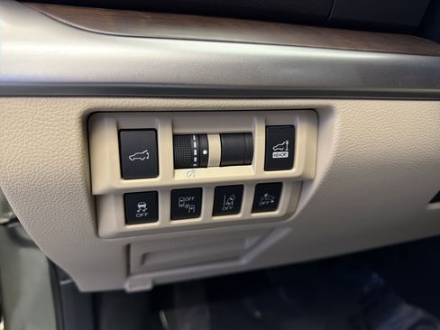 Used 2018 Subaru Outback 2.5i Limited image 15