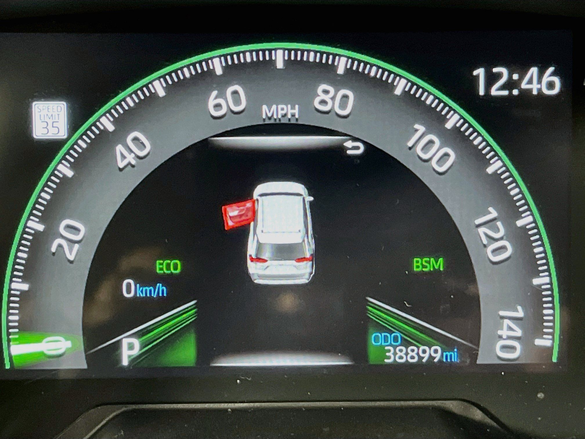 Used 2025 Toyota RAV4 XLE FWD image 22
