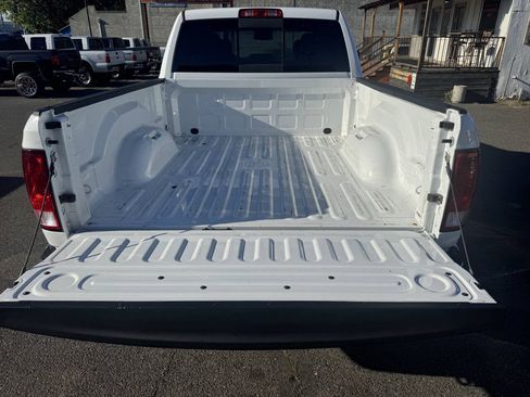 Used 2015 RAM 3500 SLT AWD/4WD image 10