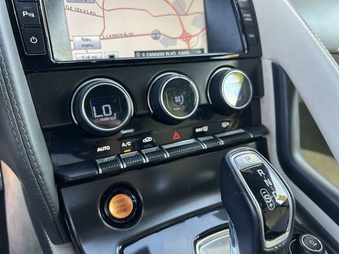 Used 2015 Jaguar F-TYPE S image 17