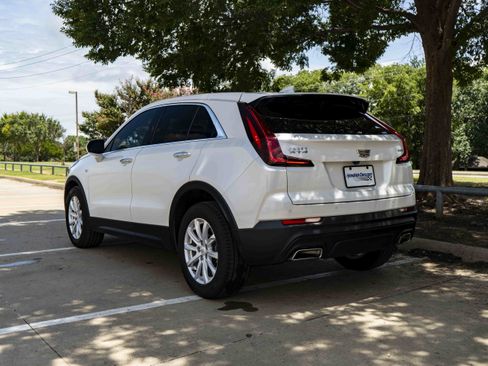 Used 2023 Cadillac XT4 Luxury FWD image 7