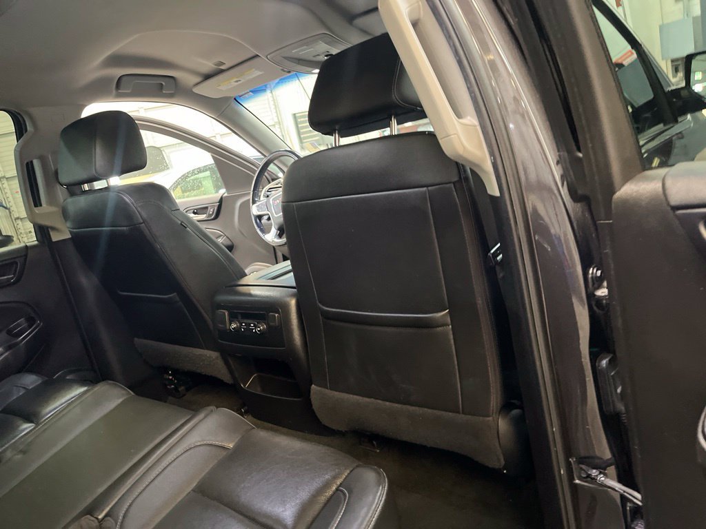 Used 2018 GMC Yukon XL SLT AWD/4WD image 28