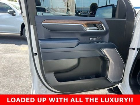 Used 2023 Chevrolet Silverado 1500 High Country w/ High Country Premium Package image 12
