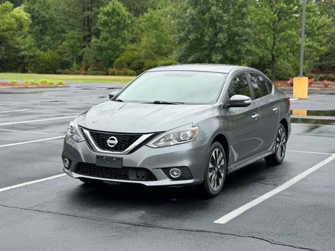 Used 2019 Nissan Sentra SR FWD image 4