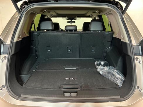 New 2026 Nissan Rogue Platinum w/ Tech Package image 22