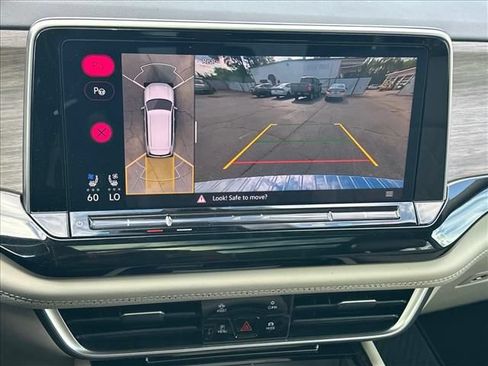 Used 2024 Volkswagen Atlas SEL Premium R-Line AWD/4WD image 29
