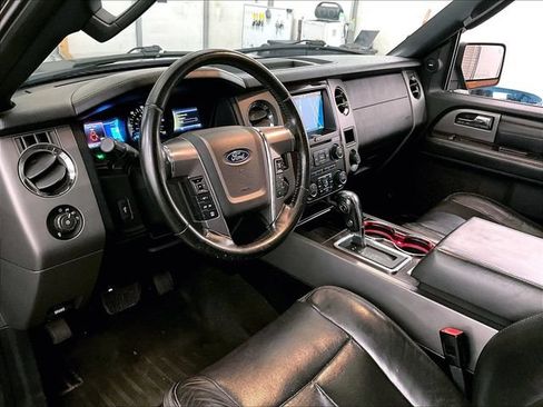 Used 2017 Ford Expedition Platinum AWD/4WD image 12