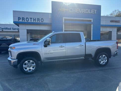 Used 2021 Chevrolet Silverado 3500 LTZ image 1
