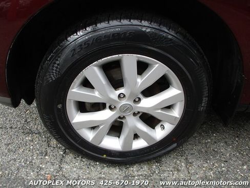 Used 2012 Nissan Murano SL w/ Navigation Pkg image 4