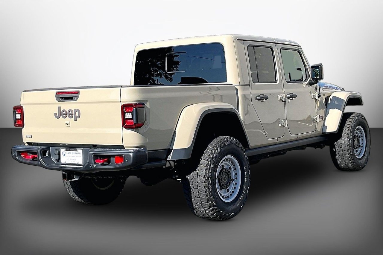 Certified 2020 Jeep Gladiator Rubicon AWD/4WD image 8