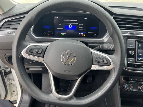 Used 2023 Volkswagen Tiguan S image 16