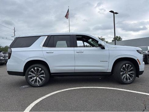 New 2026 Chevrolet Tahoe High Country AWD/4WD image 5