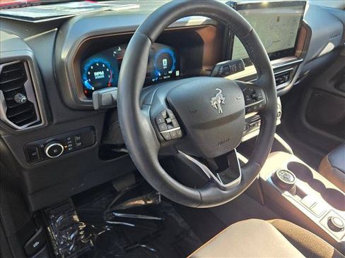 Used 2025 Ford Bronco Sport Outer Banks w/ Outer Banks Tech Package+ AWD/4WD image 9