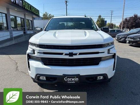 Used 2020 Chevrolet Silverado 1500 RST AWD/4WD image 2