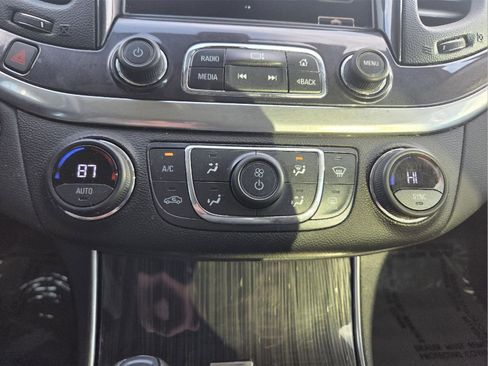 Used 2018 Chevrolet Impala LT image 16