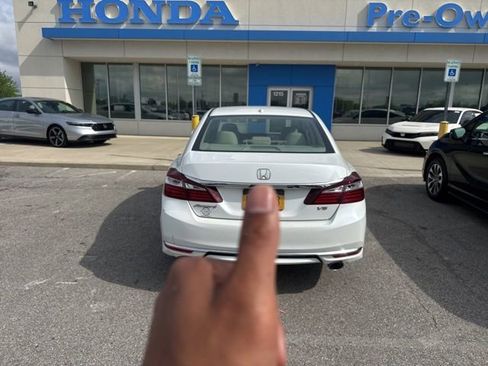 Used 2016 Honda Accord EX-L image 9