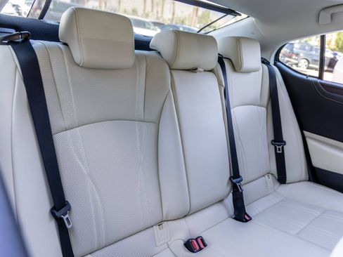Used 2022 Lexus ES 350 w/ Accessory Package 2 FWD image 33