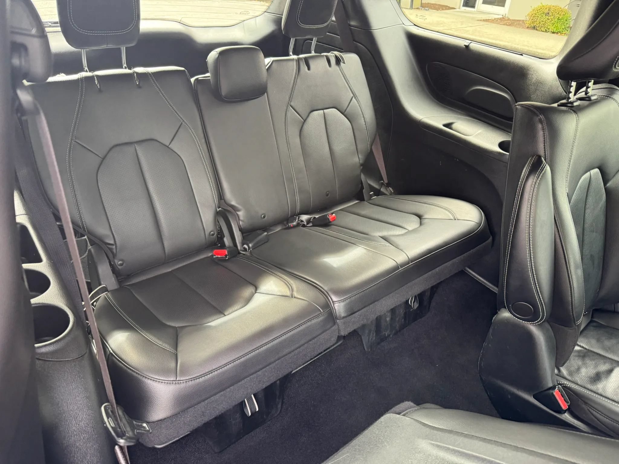 Used 2021 Chrysler Pacifica Touring-L w/ S Appearance Package FWD image 27