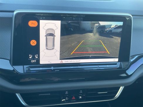 New 2026 Volkswagen Atlas Peak Edition image 23