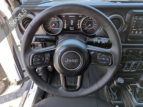 Used 2023 Jeep Wrangler Sport AWD/4WD image 17