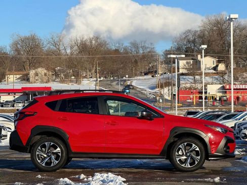 Used 2025 Subaru Crosstrek 2.0i Premium image 5