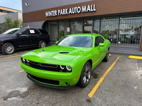 Used 2017 Dodge Challenger SXT Plus RWD image 1