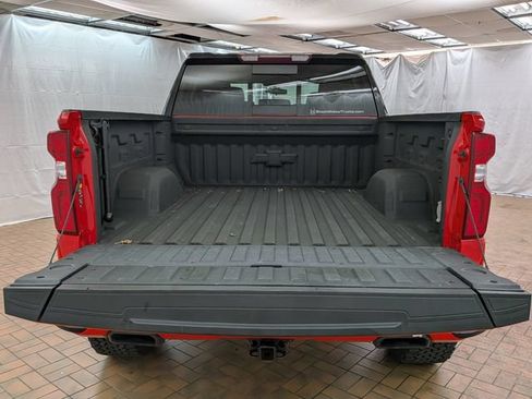 Used 2022 Chevrolet Silverado 1500 RST AWD/4WD image 7