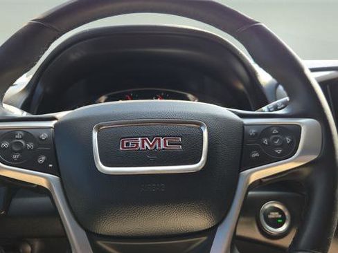 Used 2024 GMC Terrain SLT w/ Infotainment Package II image 13