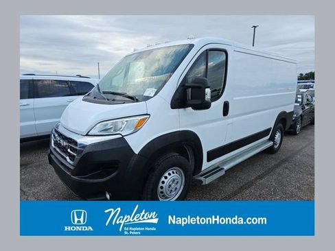 Used 2025 RAM ProMaster 2500 w/ U-Haul Equipment Group FWD image 1