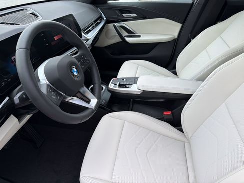 New 2026 BMW X1 xDrive28i w/ Convenience Package AWD/4WD image 4