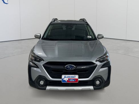 Used 2024 Subaru Outback Touring XT AWD/4WD image 2