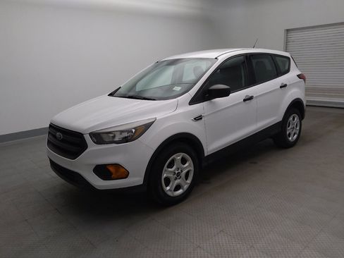 Used 2019 Ford Escape S FWD image 2