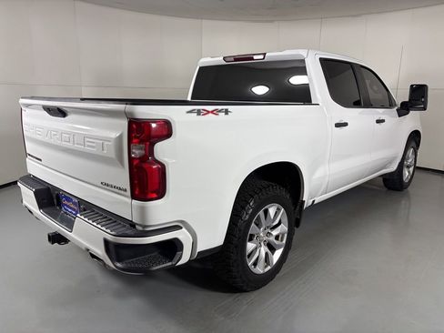 Used 2021 Chevrolet Silverado 1500 Custom w/ Custom Max Trailering Package image 9