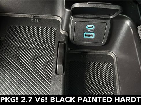 New 2025 Ford Bronco Badlands image 16