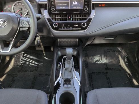 Used 2022 Toyota Corolla SE FWD image 18