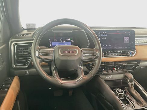 Used 2023 GMC Canyon AT4 AWD/4WD image 17