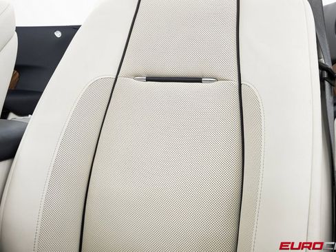 Used 2016 Rolls-Royce Dawn image 39