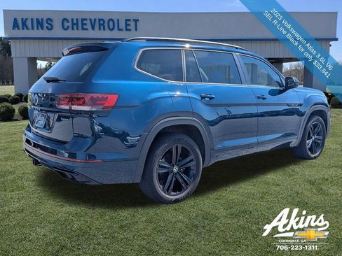 Used 2023 Volkswagen Atlas SEL R-Line AWD/4WD image 4