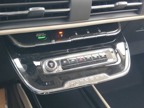 New 2026 Lincoln Corsair Premiere image 20