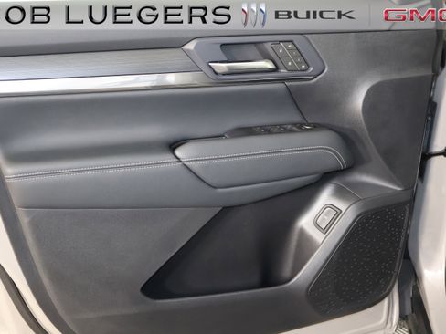 New 2026 GMC Terrain Elevation w/ Elevation Premium Package FWD image 8