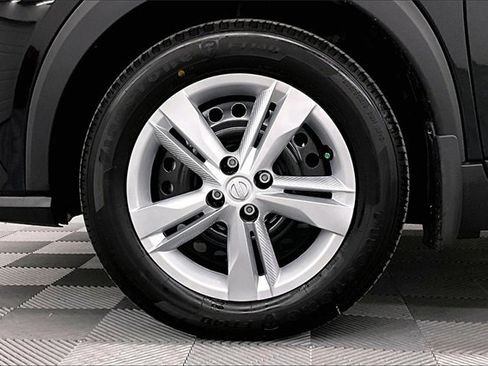 New 2025 Nissan Kicks Play S image 12